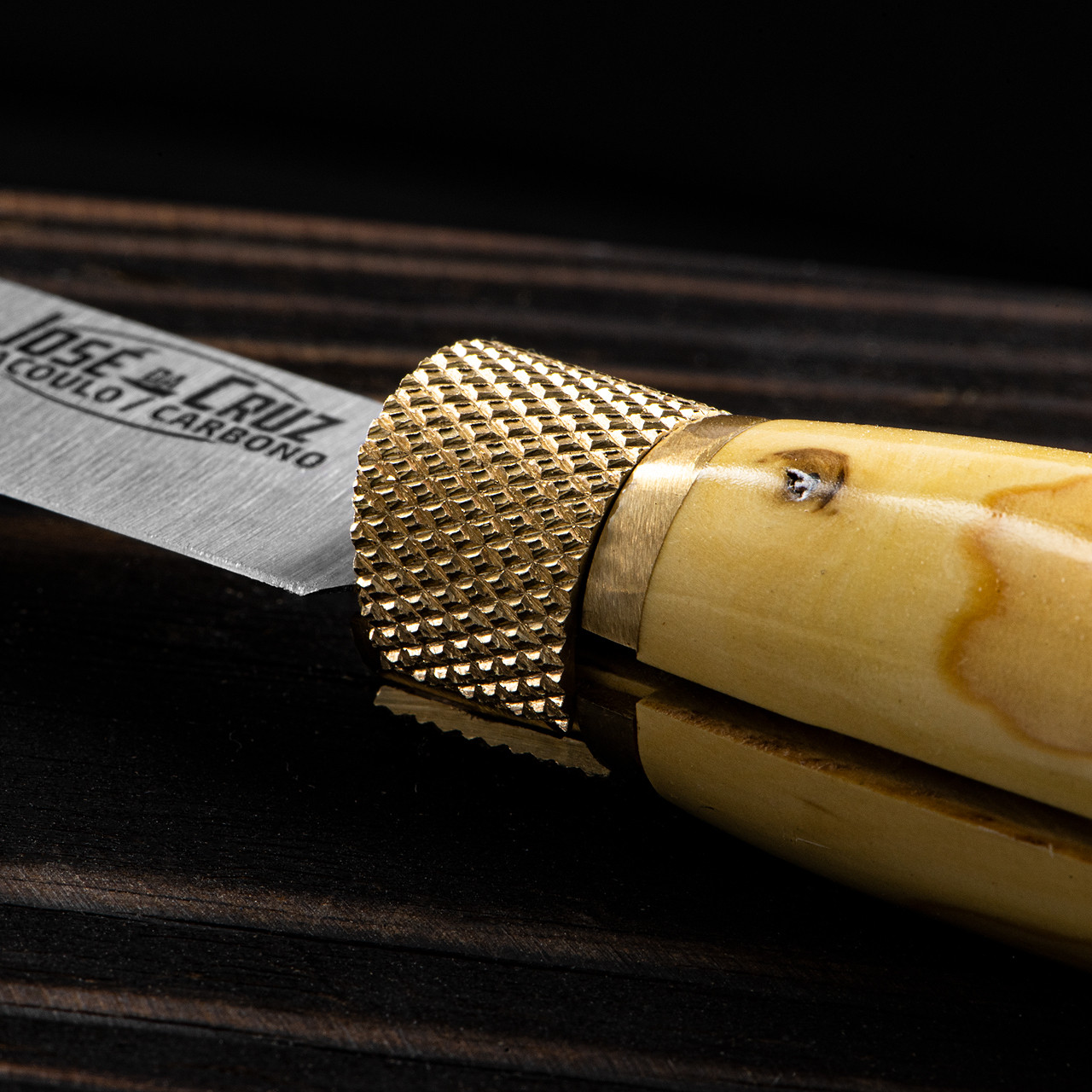 Jose da Cruz Boxwood Carbon