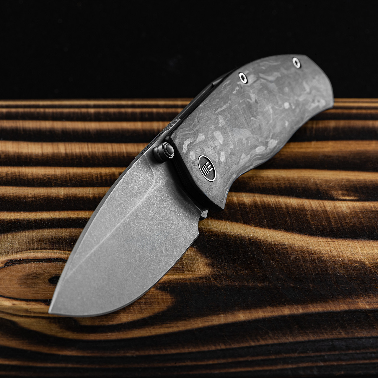 We Knife Esprit Carbon Fibre Folding Knife