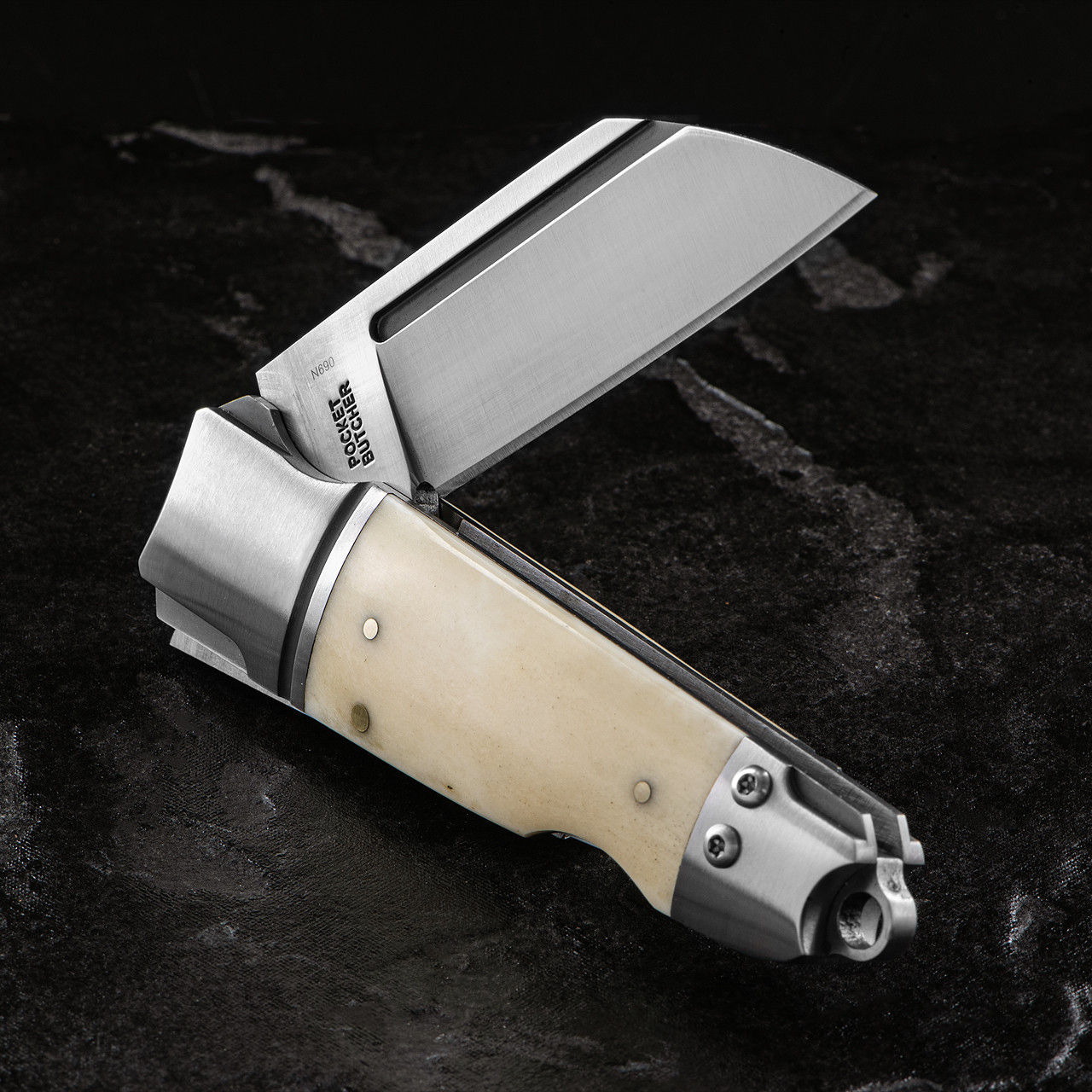 Andre de Villiers Pocket Butcher Bone Shield Back Lock