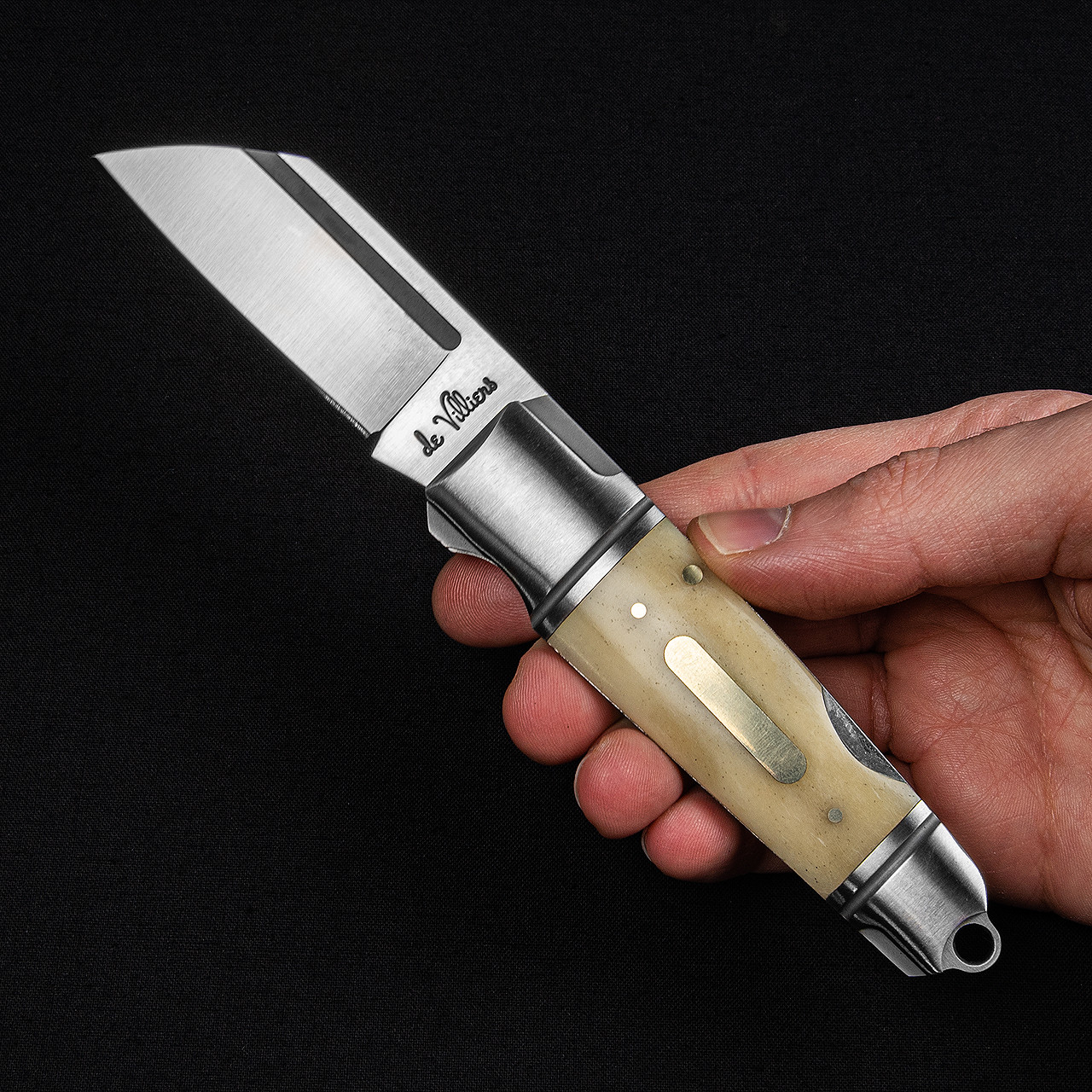 Andre de Villiers Pocket Butcher Bone Shield Back Lock