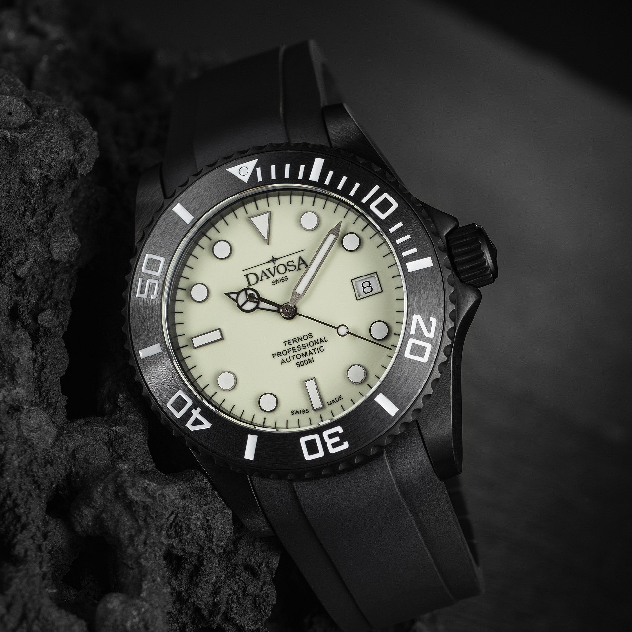 Davosa Ternos Professional Megalume Automatic