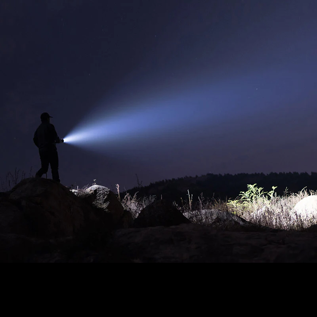 ライト・ランタン SAINT TORCH 30 NEXTORCH Saint Torch 30C – 15,000 Lumen Search Light USB-C
