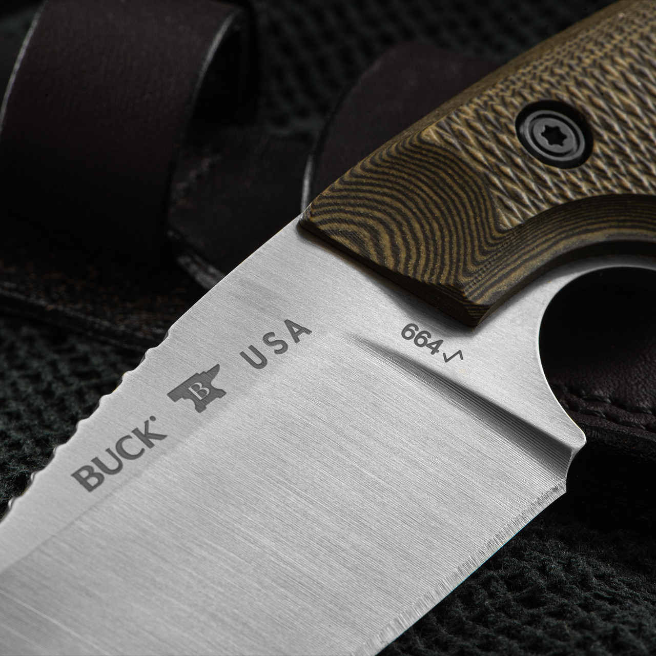 Buck 664 Alpha Hunter Richlite Handle Material