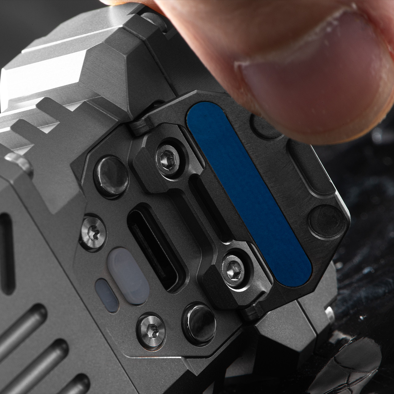 Wuben X2 Titanium Flashlight