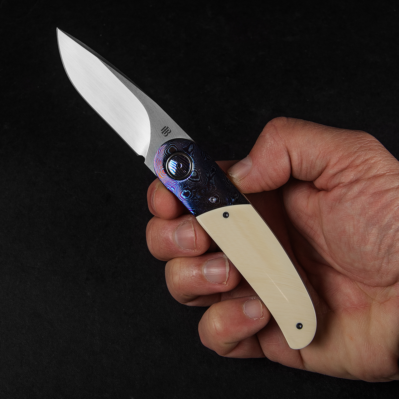 Herucus Blomerus HB06 KORO Yellow Hornbill -D Custom Knife