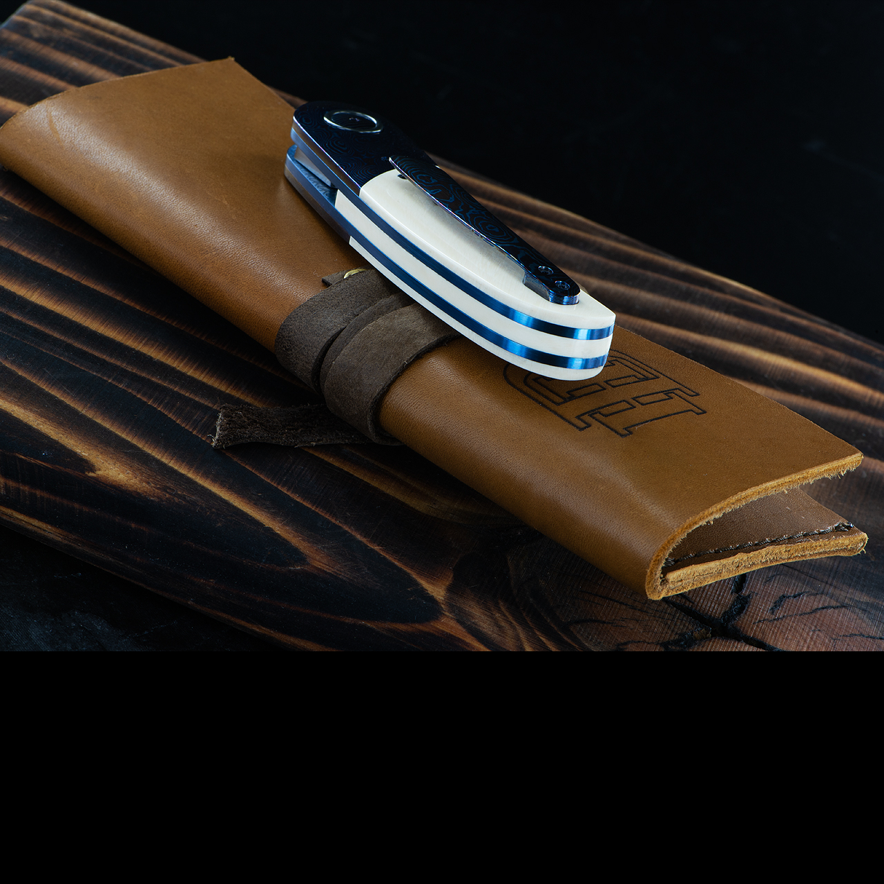 Herucus Blomerus HB06 KORO Yellow Hornbill -D Custom Knife