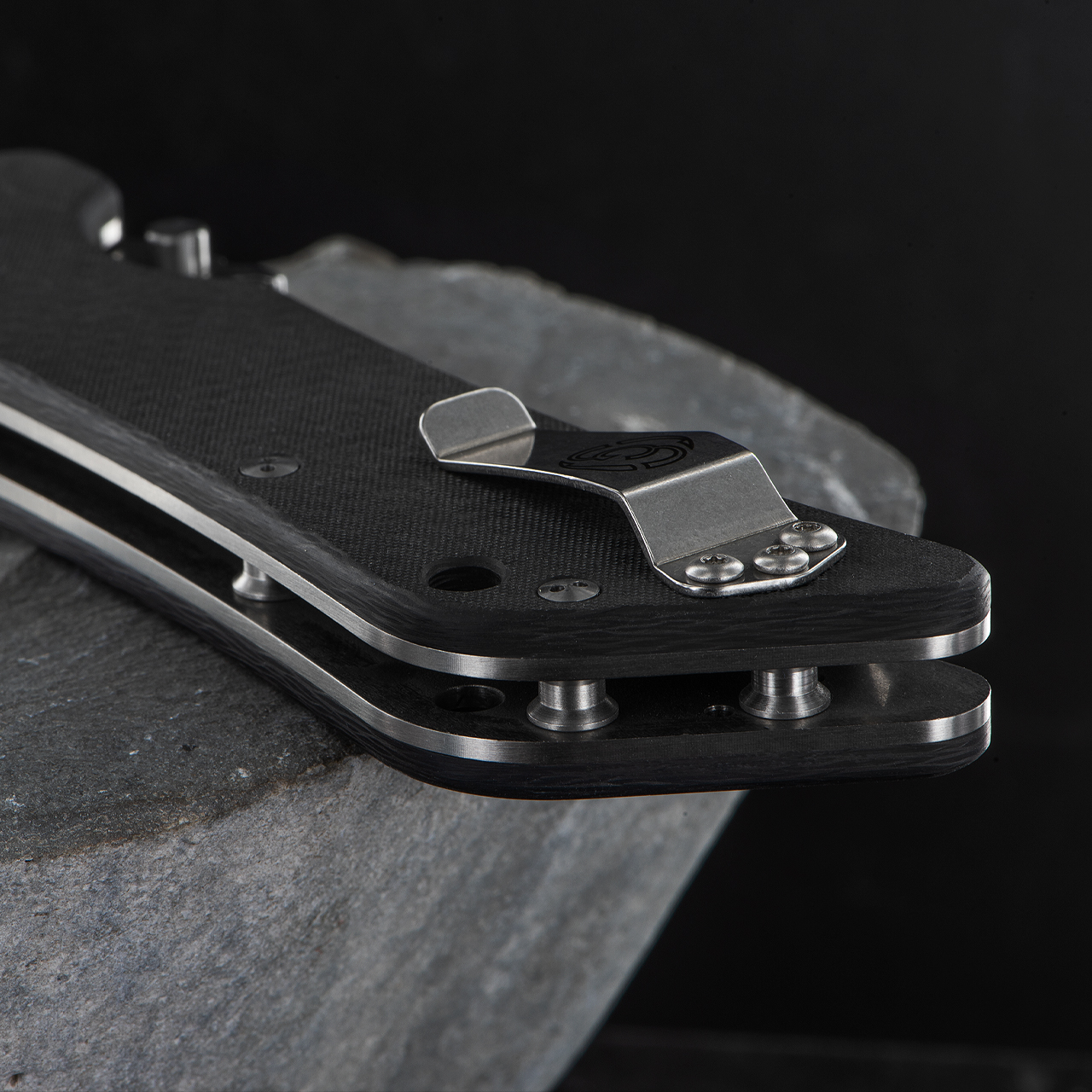 Southern Grind Bad Monkey Tanto Emerson Folding Knife