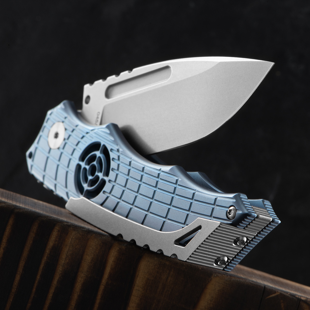 Midgards-Messer Shield Sights Blue Folding Knife