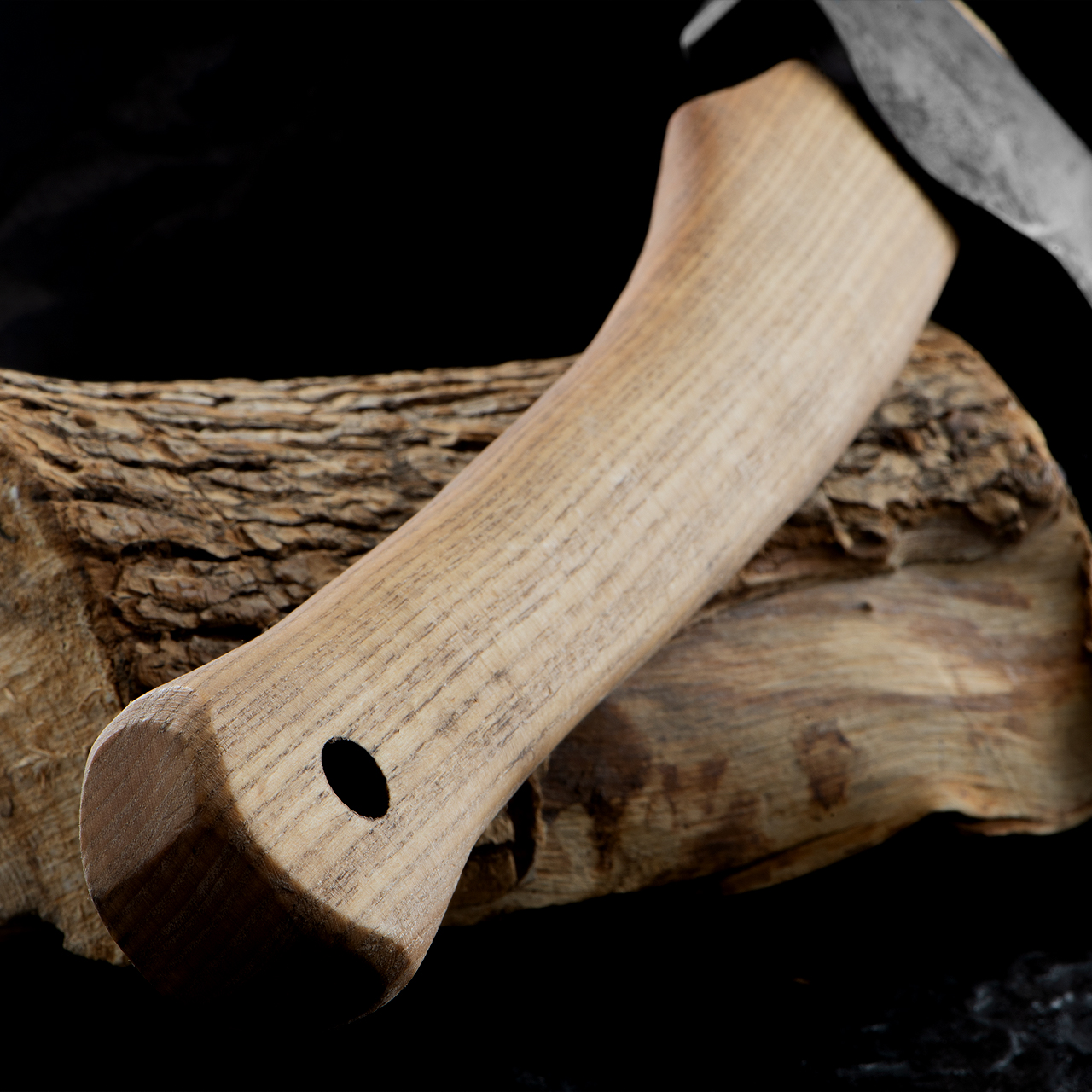 BeaverCraft Compact Long-Bearded Bushcraft Hatchet | Heinnie Haynes