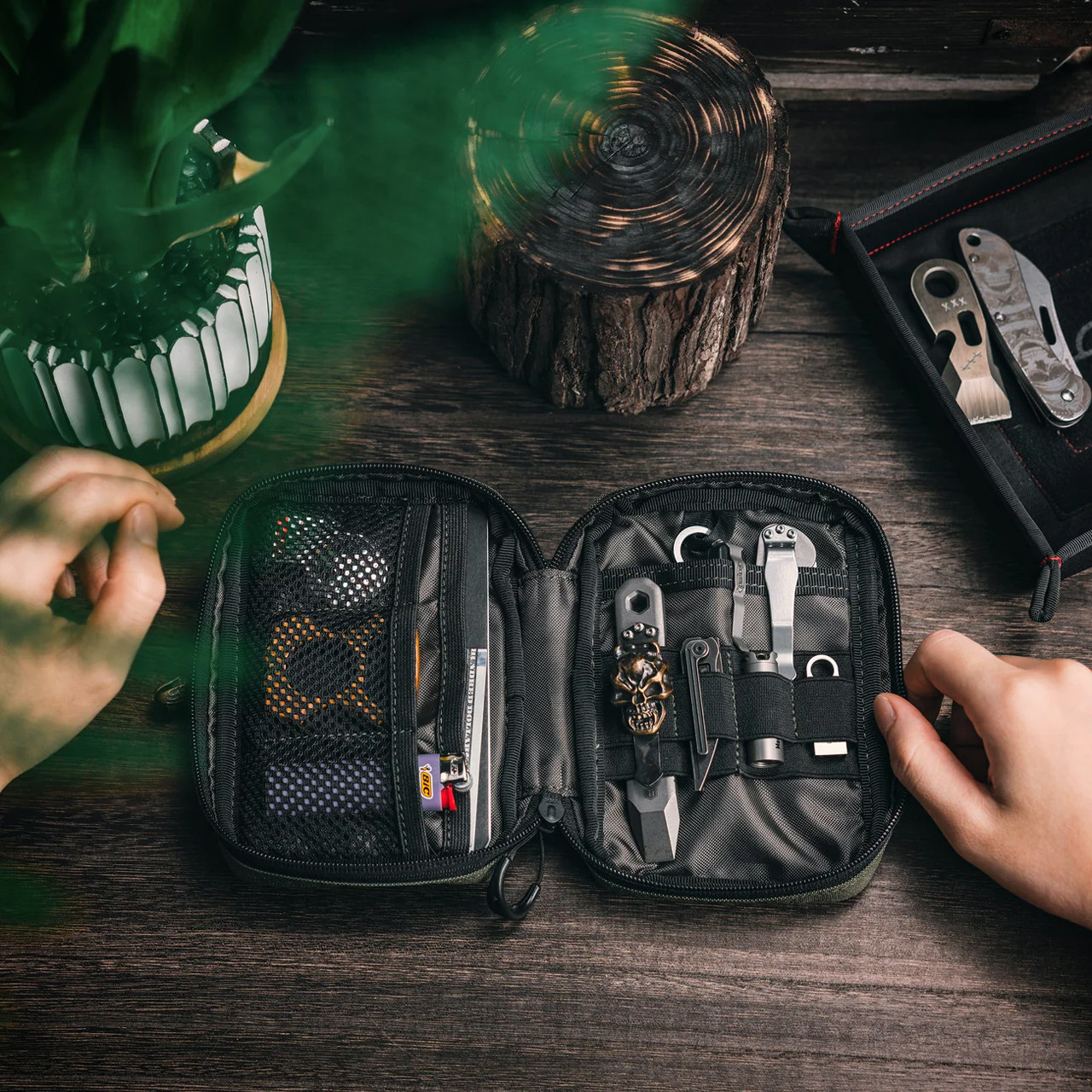 épine pouch Pocket bag black Zipper Pouch, Retro Black - Oberon Design