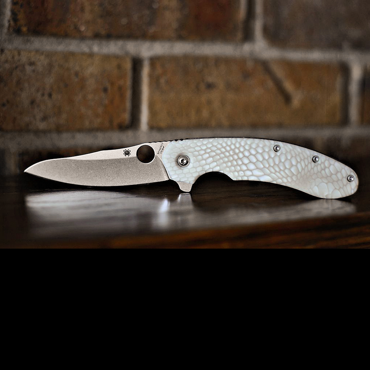 Brisa Juma Ivory Snake Scale