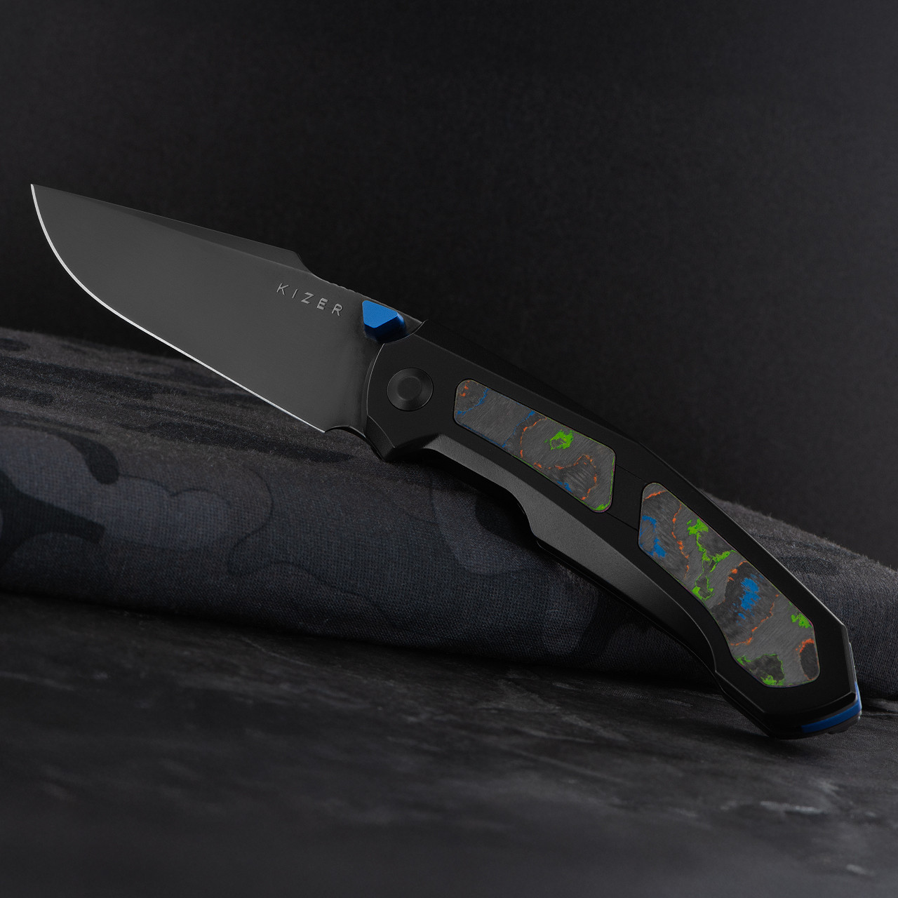 Kizer Feweed Fat Carbon 80's Camo Folding Knife