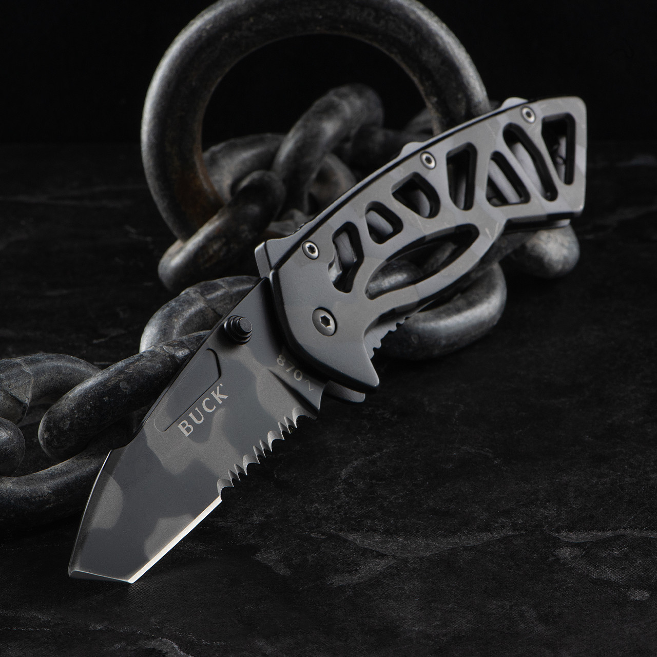 Buck 870 Bones Tiger Camo Folding Knife