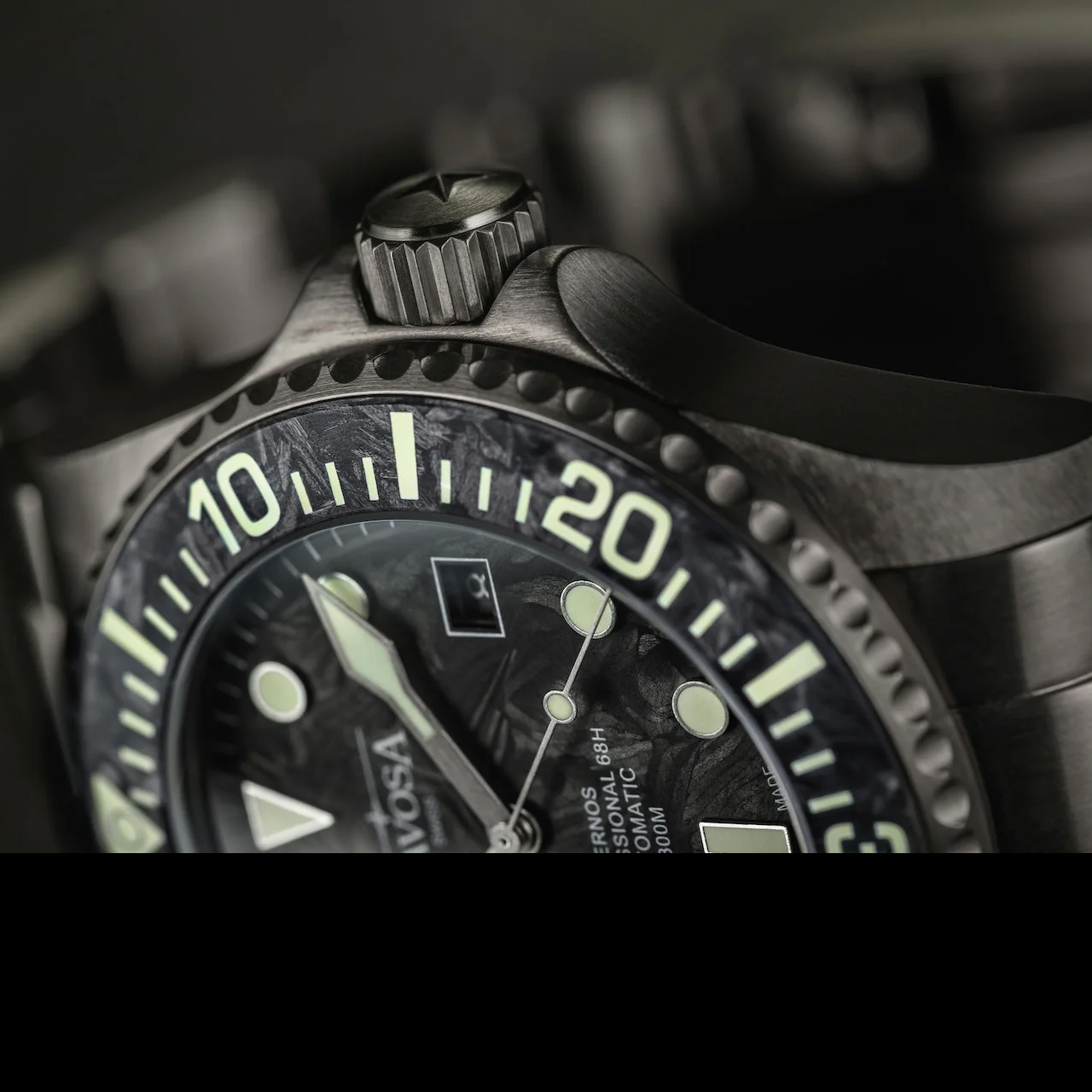 Davosa Ternos Pro 68h Carbon Fibre Limited Edition Watch