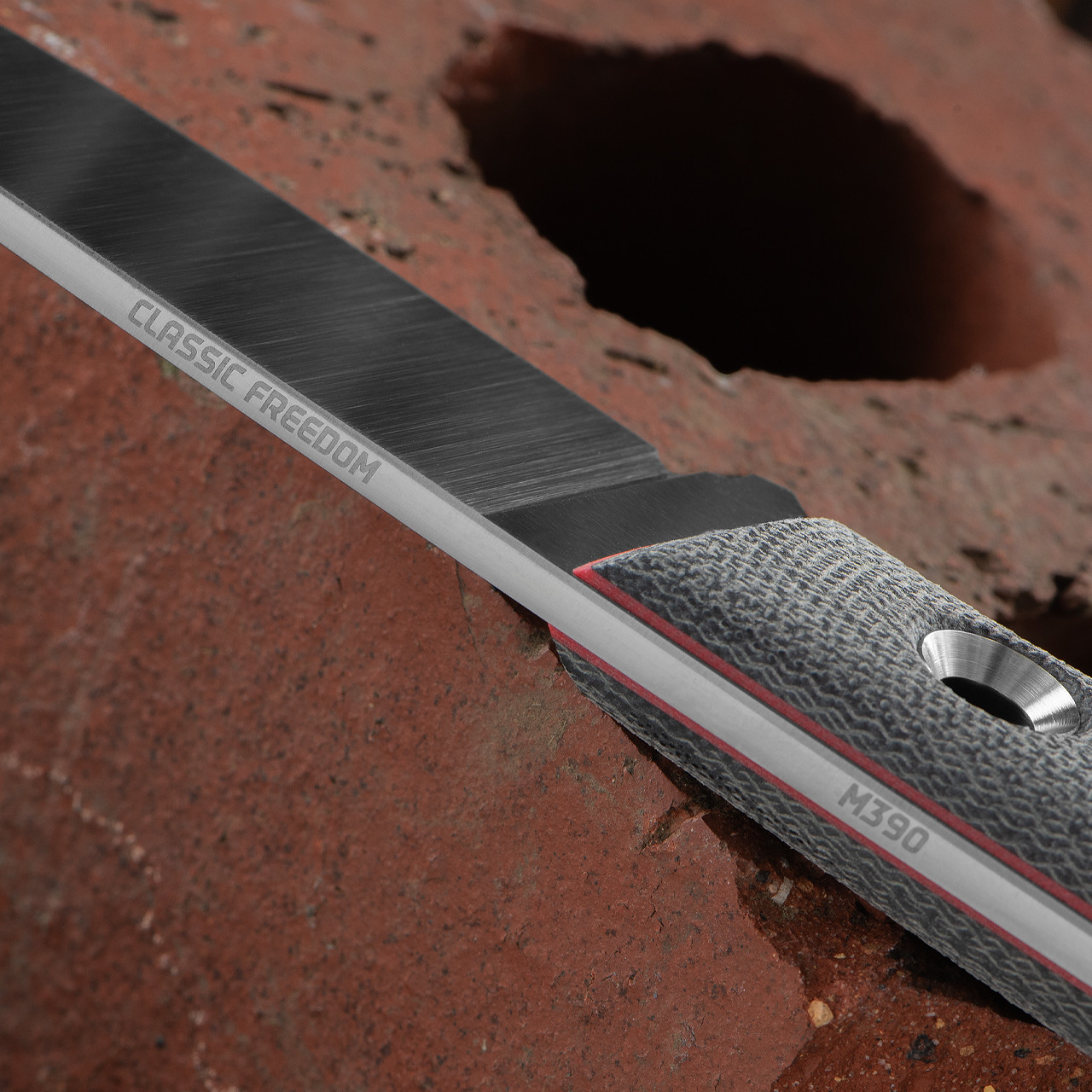 TRC Classic Freedom FFG Black Micarta Fixed Blade