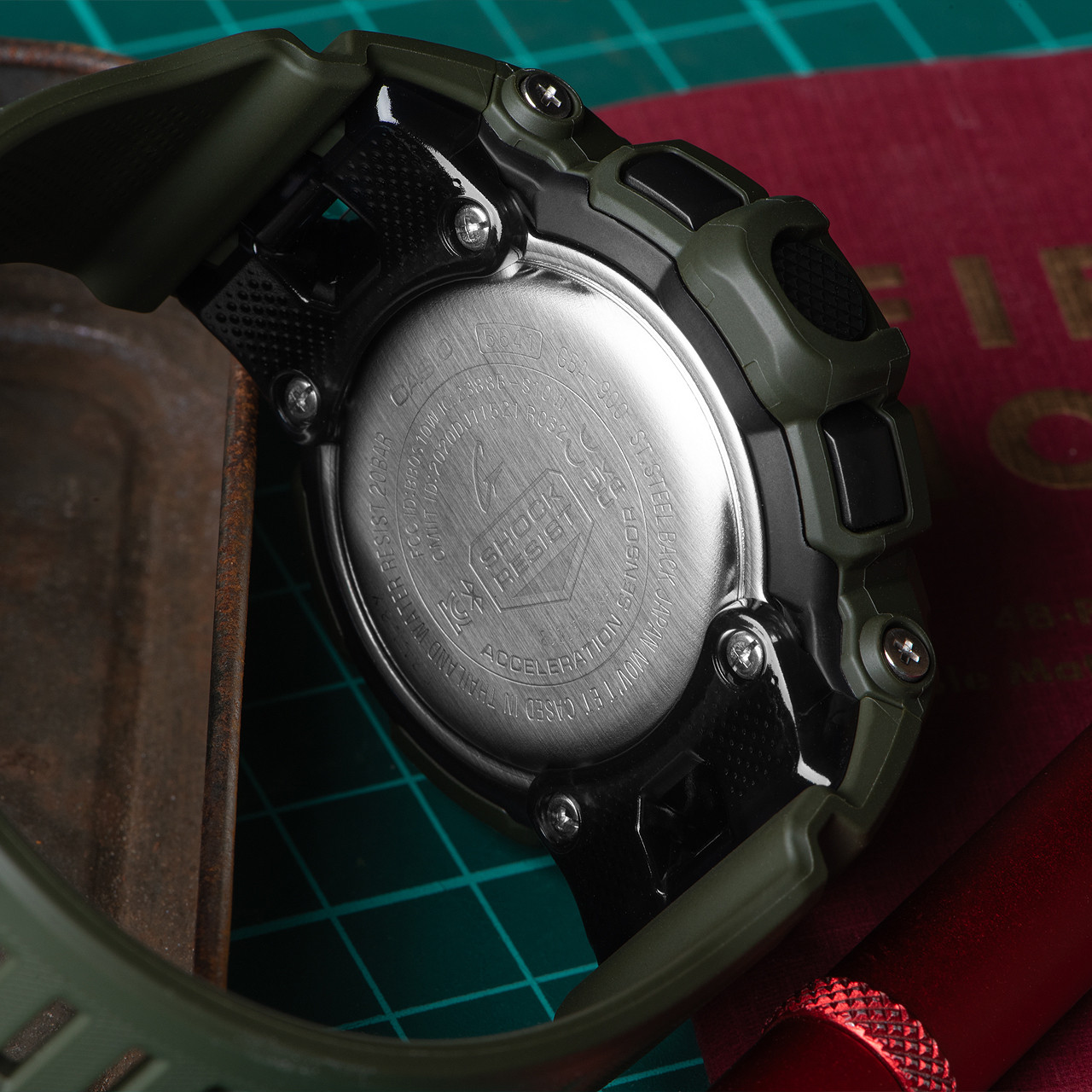 Casio GBA-900UU-3AER Olive/Black