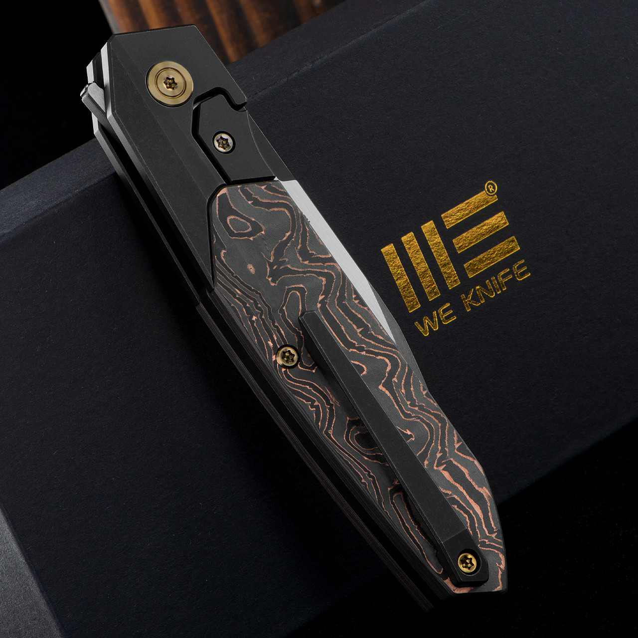 WE Knife Brr15 Copper Foil Carbon Fibre Folding Knife