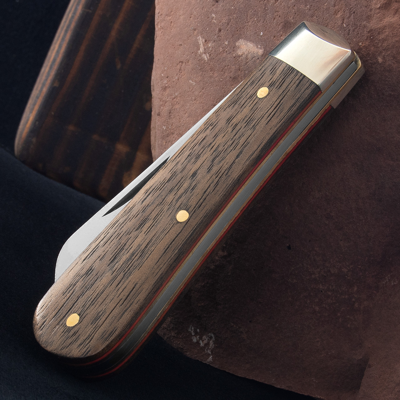 A Wright Sheepsfoot Walnut Heinnie Exclusive Folding Knife