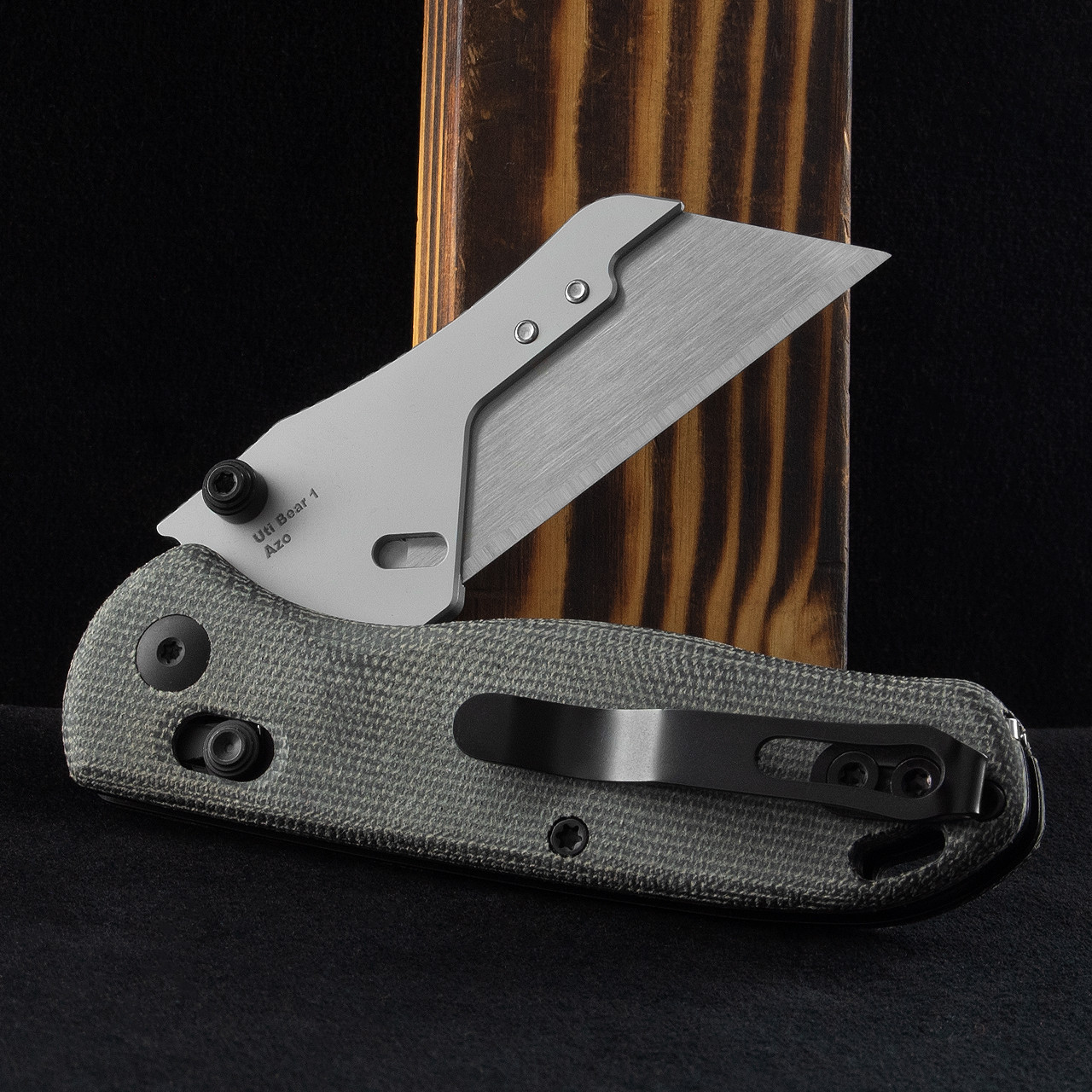 Kizer Drop Bear Black Micarta Utility Knife