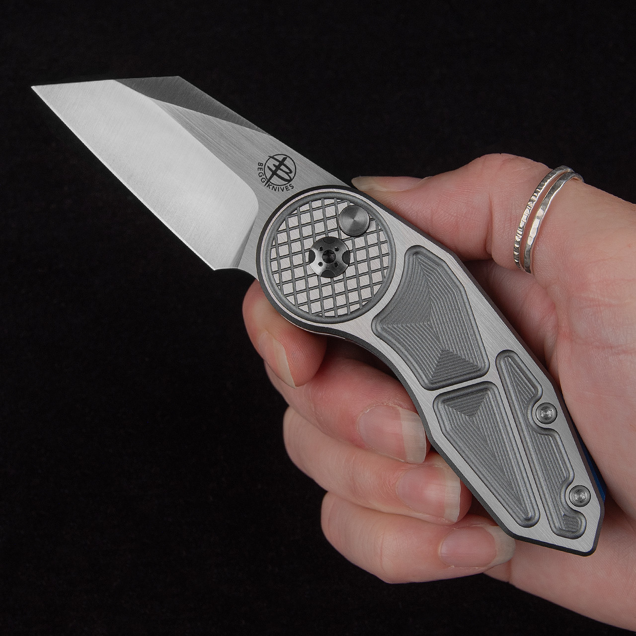 Begg Micro Burst Grey