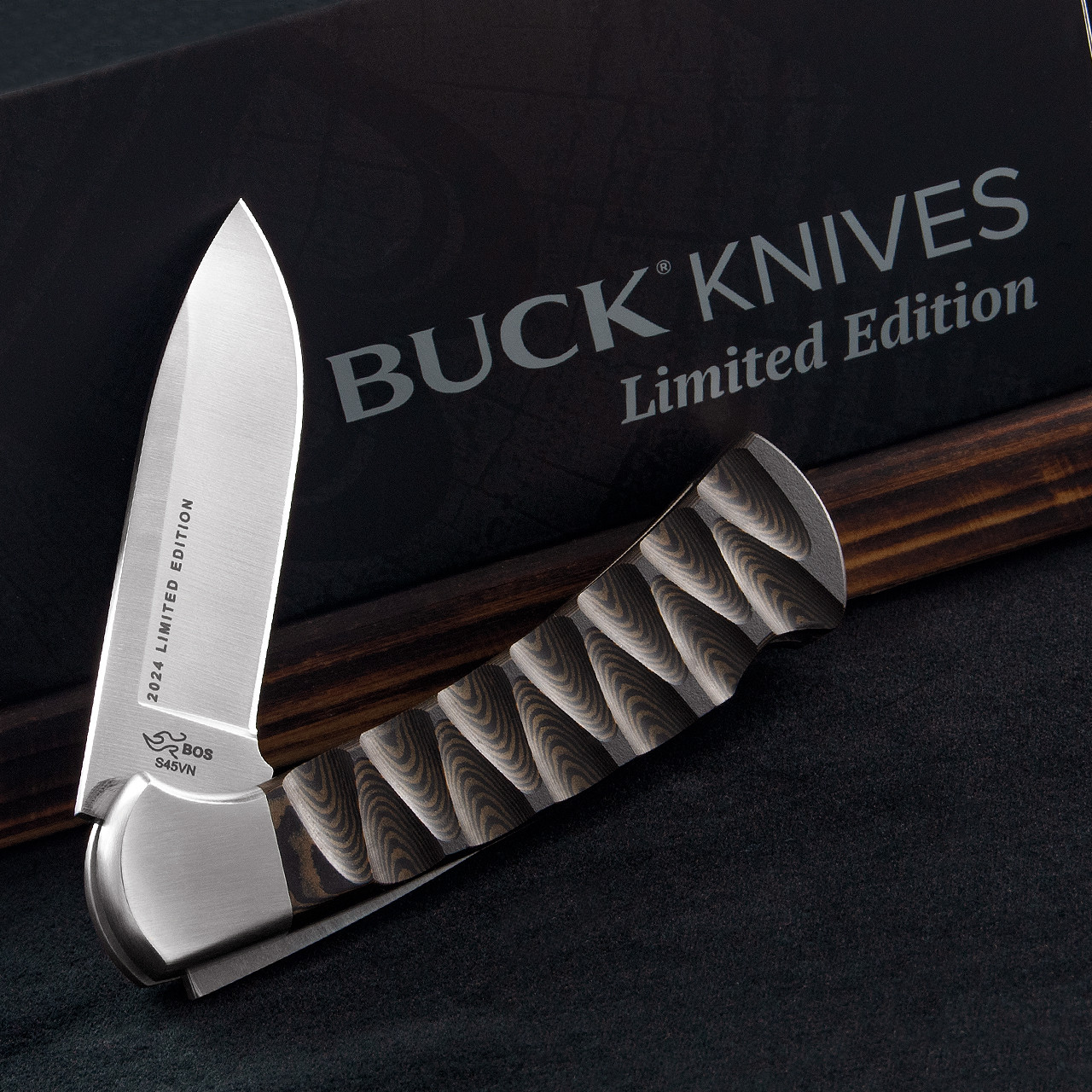 Buck Ranger Skinner Walnut