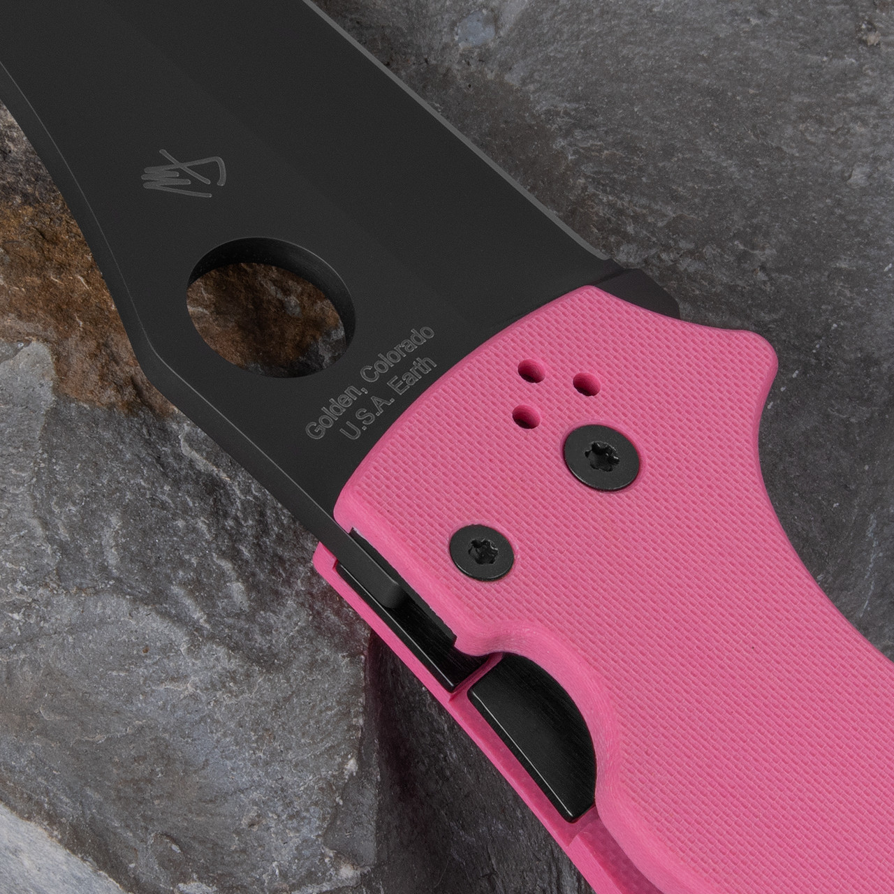 Spyderco Yojumbo Pink G10 Folding Knife