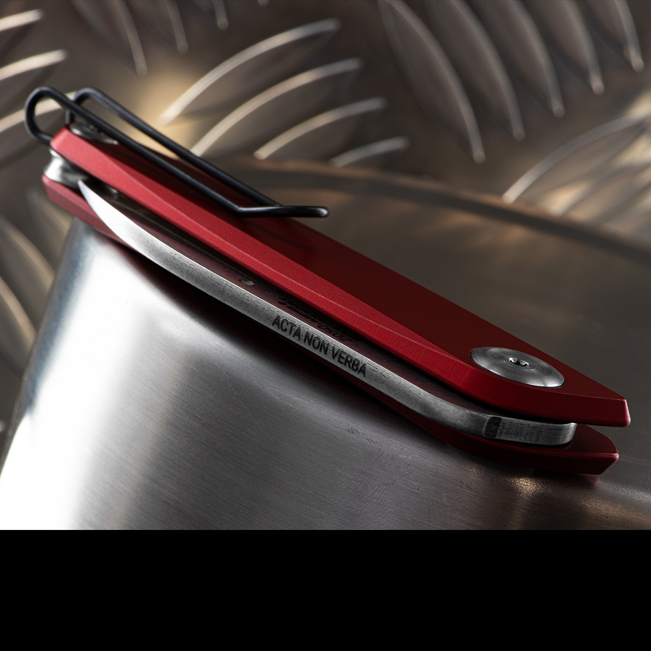 Acta Non Verba Z050 Red