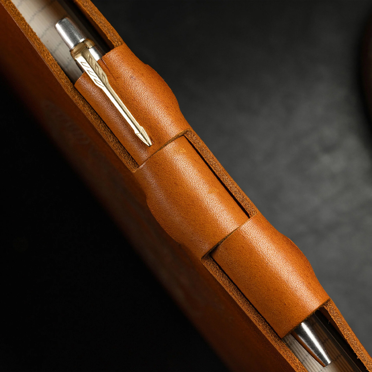 TAD Murdy Classic Cut Topo Skull Americano