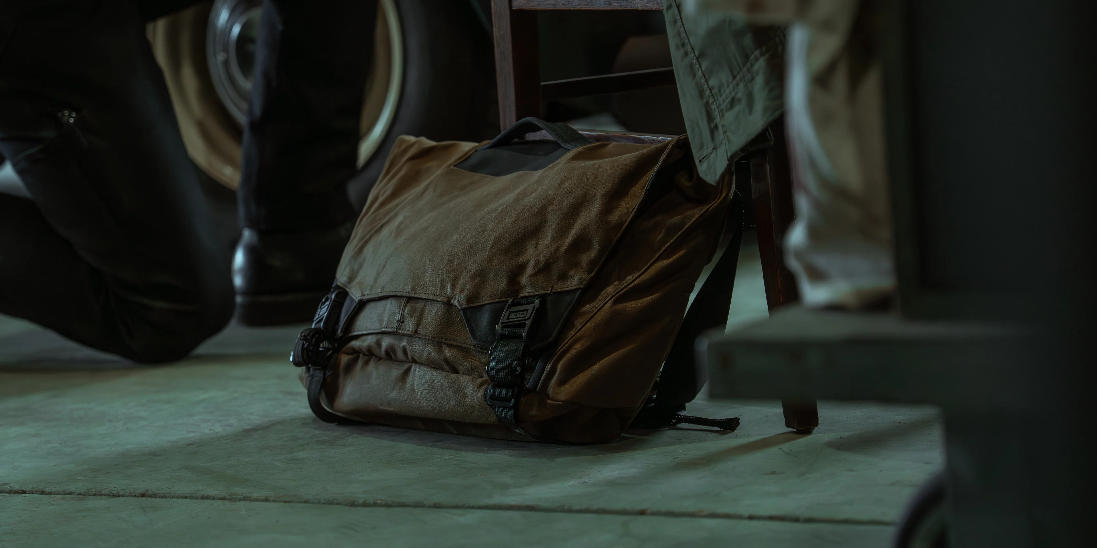 TAD Parallax Mess Bag 15L WX Dark Oak