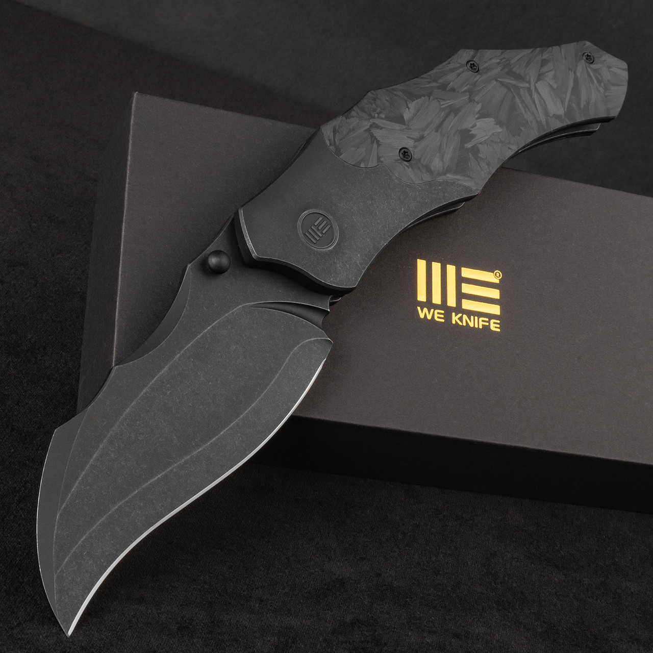 We Knife Orc Boss Black Carbon Fiber Folding Knife