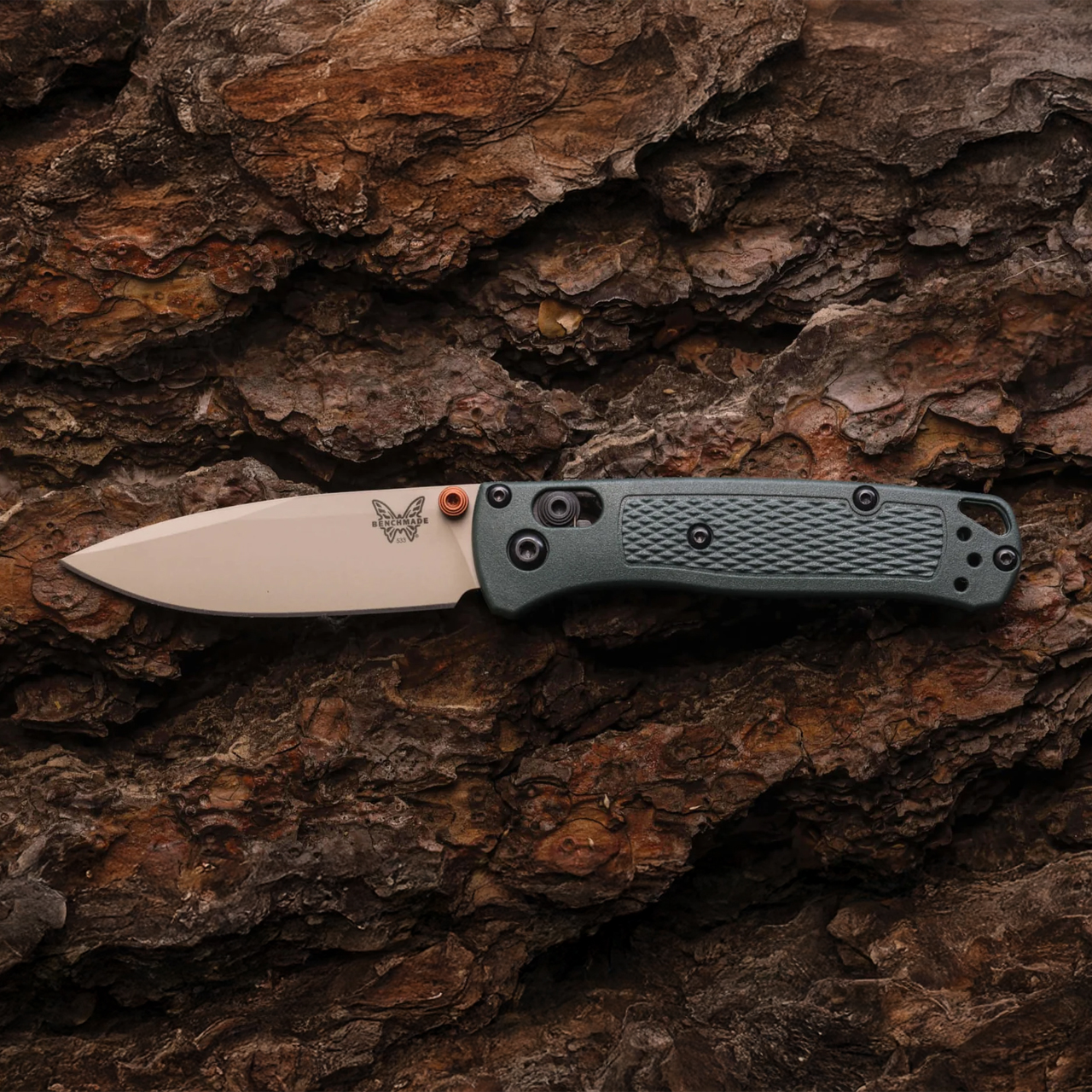 Benchmade Mini Bugout Taiga Green Grivory Folding Knife