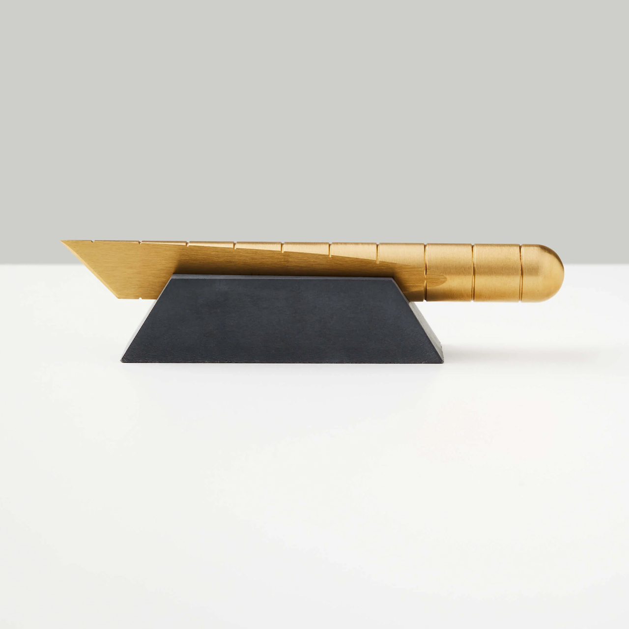 Craighill Desk Knife Plinth
