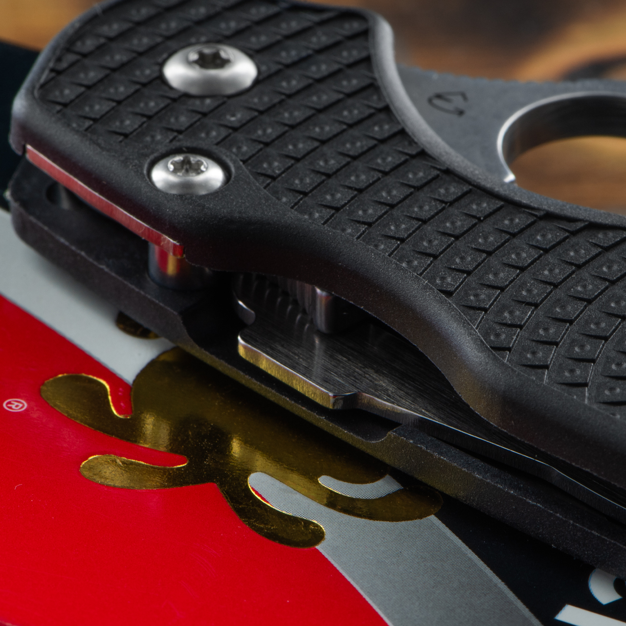 Spyderco Para Military 2 Lightweight Folding Knife