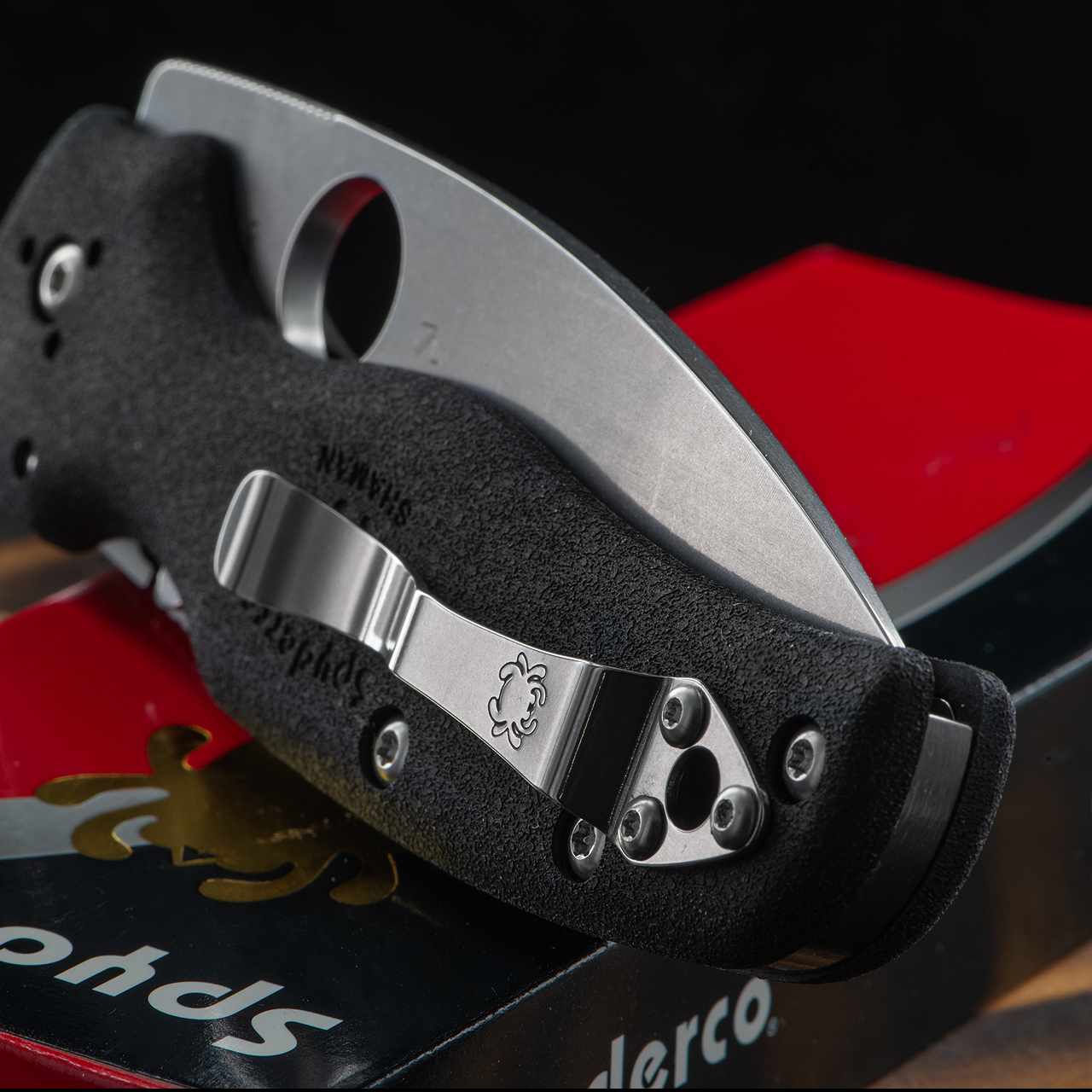 Spyderco Shaman Lightweight Serrated Folding Knife