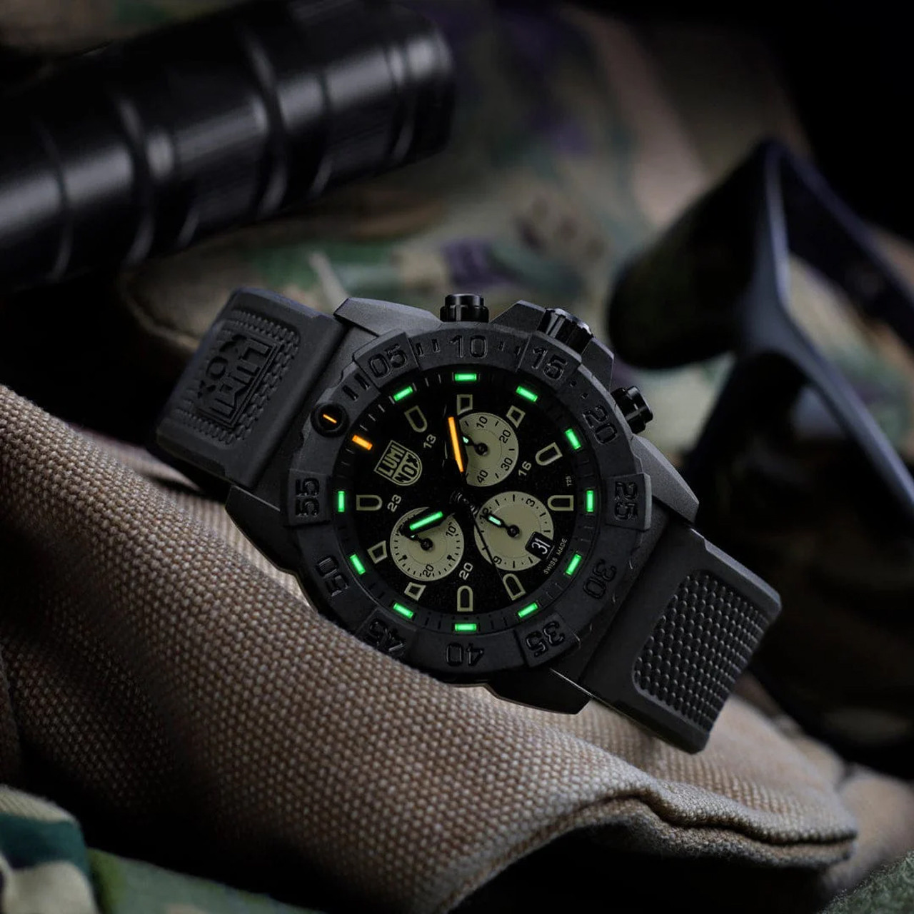 Luminox Navy SEAL Chronograph 3587 Watch