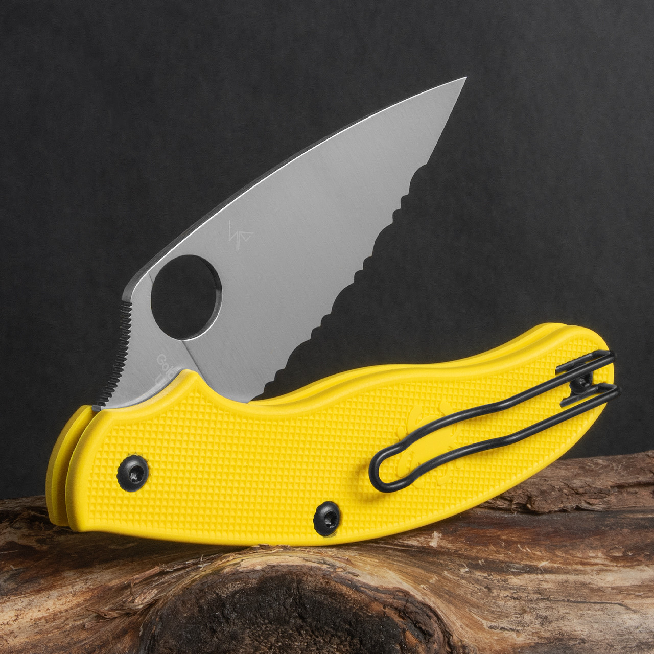 Spyderco UK Penknife Salt Magnacut Folding Knife