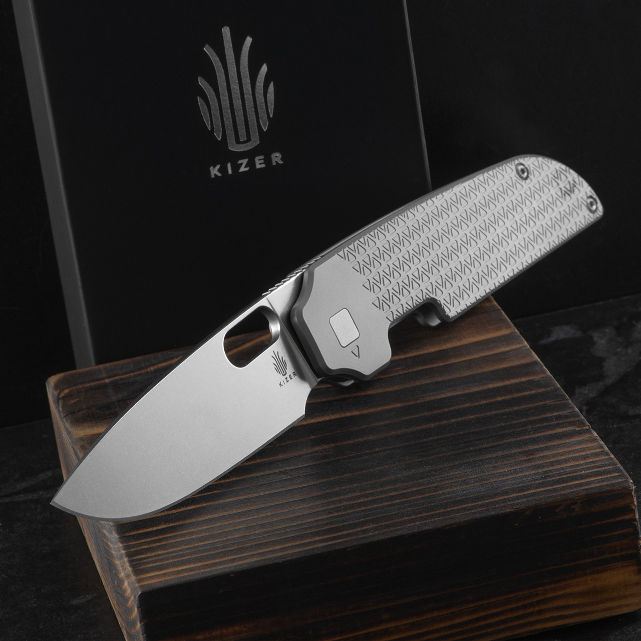 Kizer Varatas Titanium Folding Knife