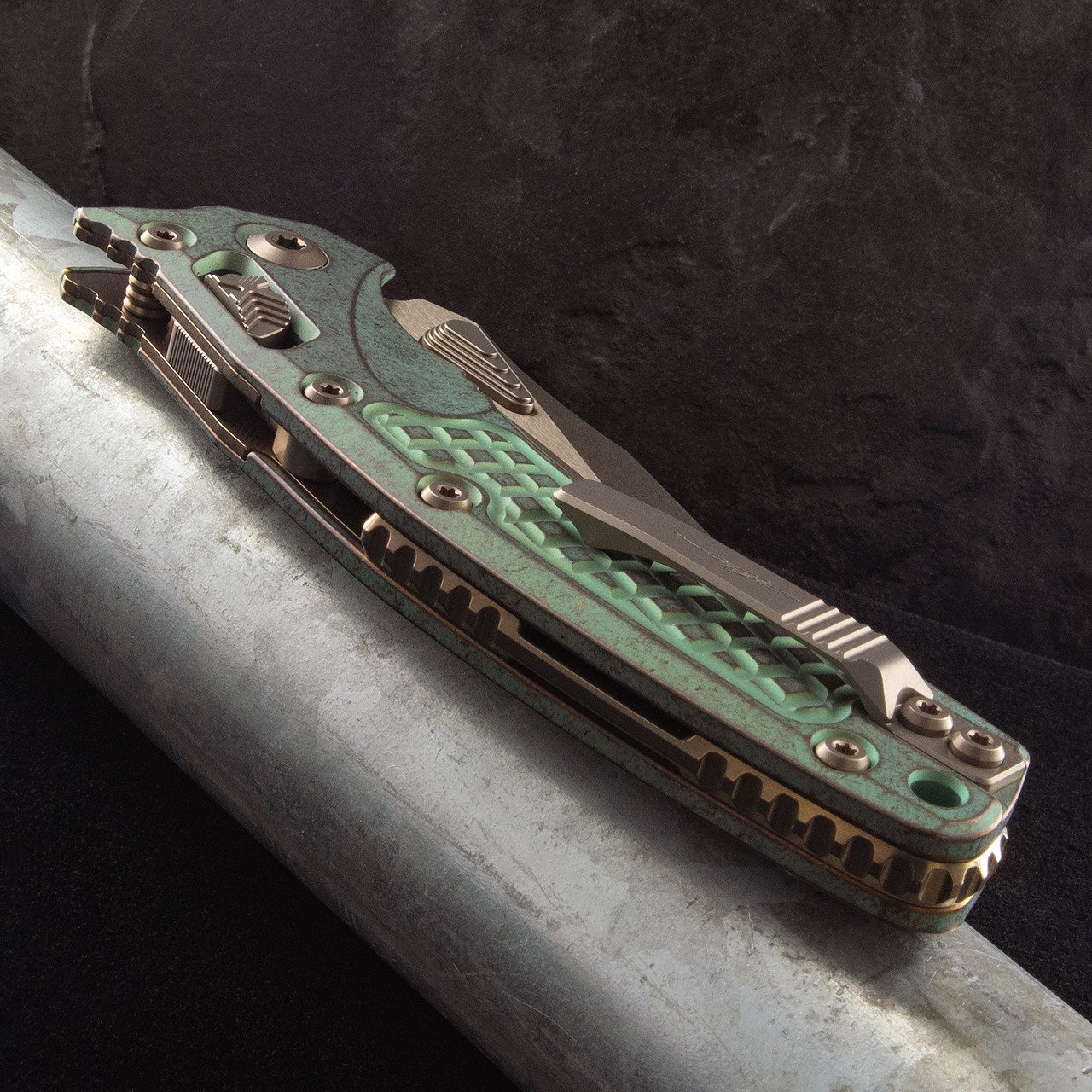 Microtech Amphibian Ram-Lok Select Folding Knife