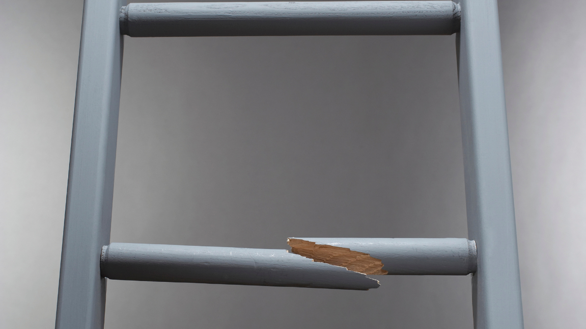 When to Replace Your Ladder: Signs It’s Time for a New One