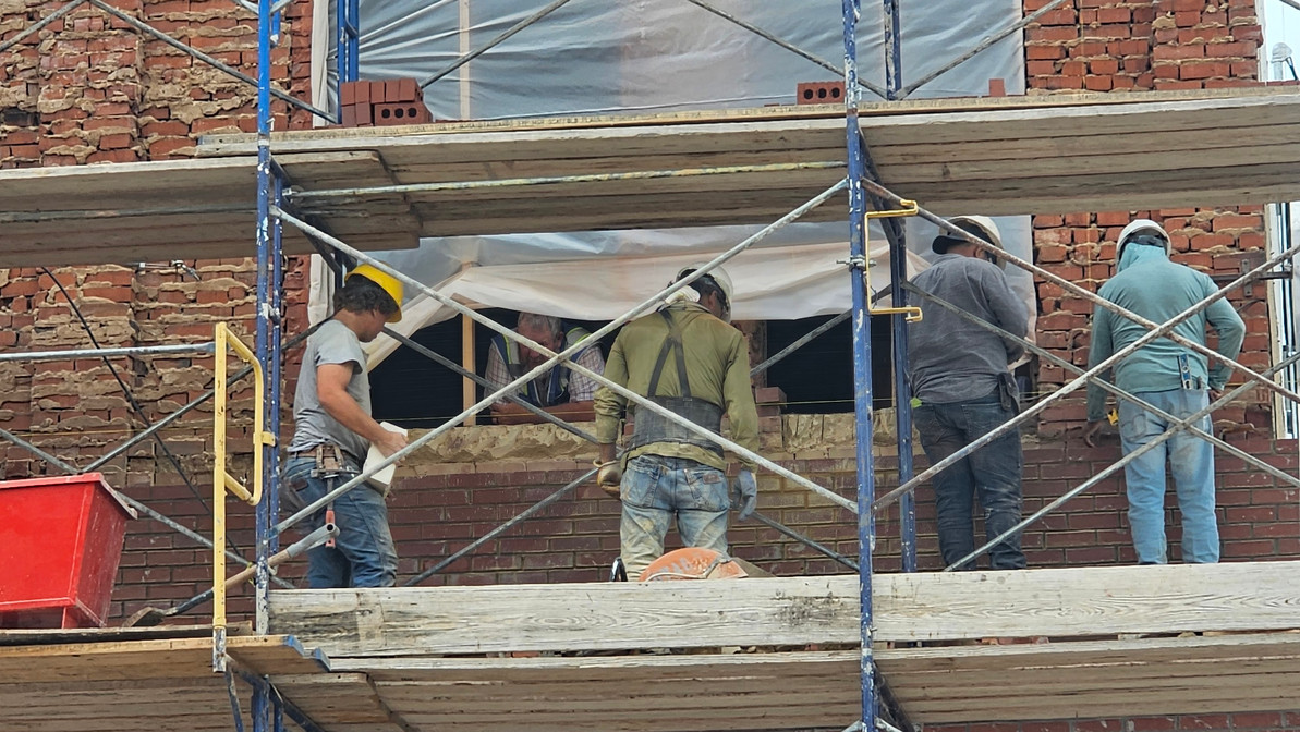 How Scaffolding Saved This Project: Historic Courthouse Facade Restoration