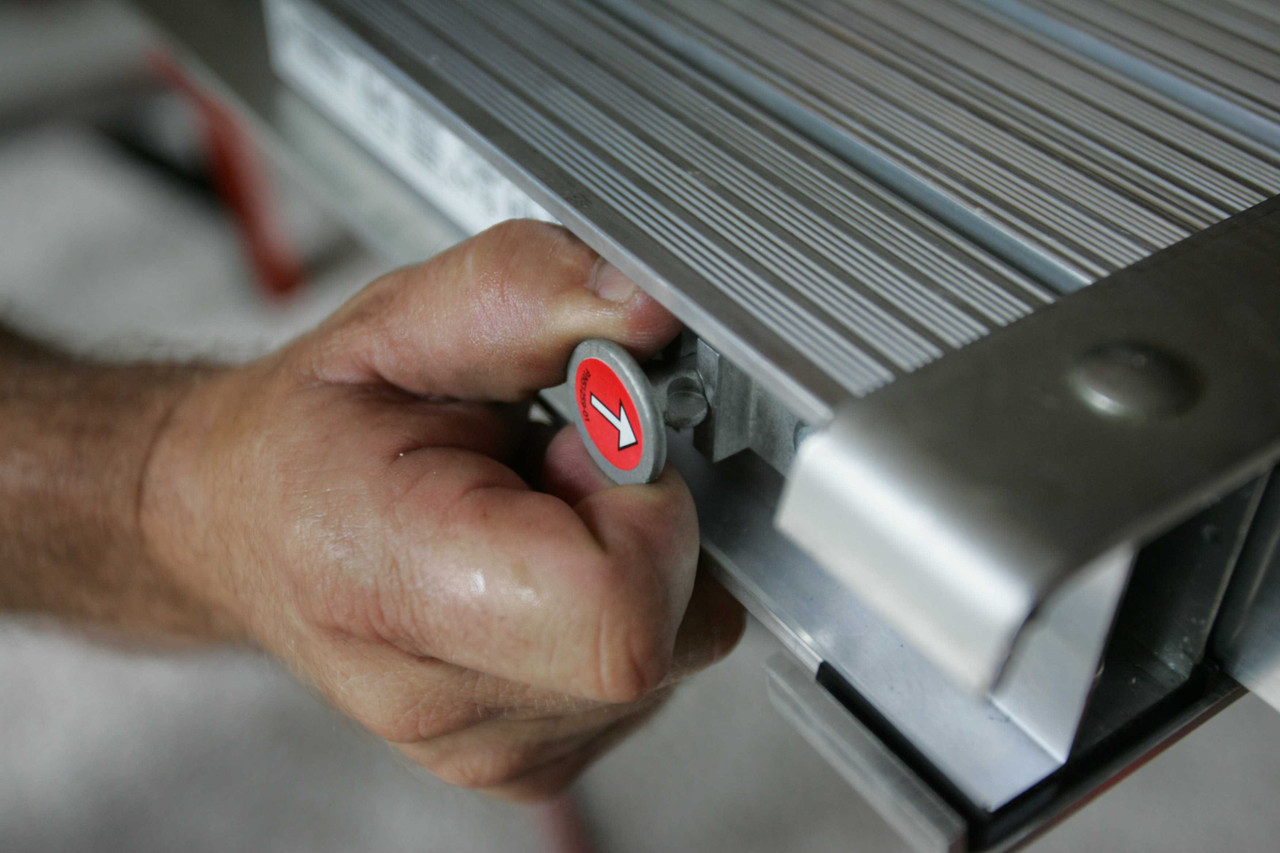 Expanding Plank | Werner 250 lb. Rating | Aluminum