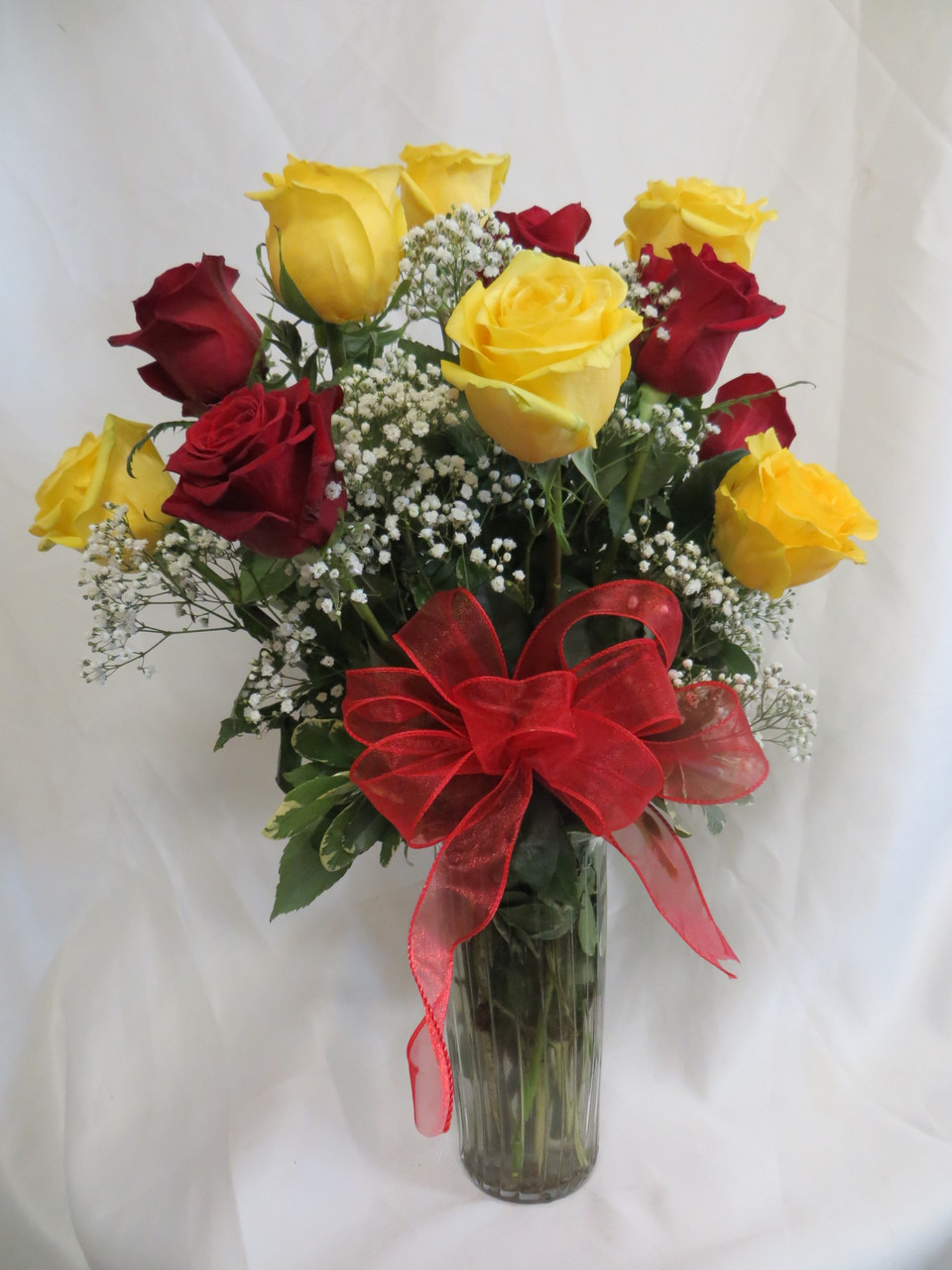  Write a Rose Beautiful Red Roses Bouquet with Happy Birthday  Message, Fresh Cut Flowers, 3 Red Roses Bouquet
