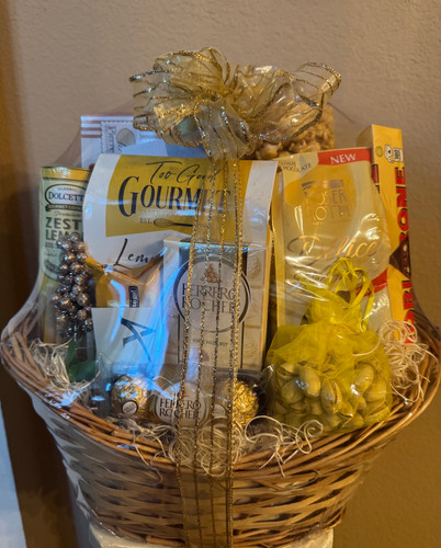 Yellow Holiday Gift Baskets  Yellow Holiday Gift Baskets