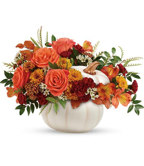 Enchanted Harvest Bouquet by Enchanted Florist is bursting from an enchanting white ceramic pumpkin, with a fabulous fall mix of roses and mums is a magical addition to your autumn gatherings with friends or family. Makes a great gift for the friendly season. RM203