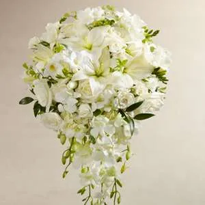White Whisper Bouquet