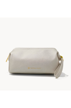 Kendra Scott Cosmetic Case in Light Gold Metallic Kendra Scott Cosmetic Case in Light Gold Metallic