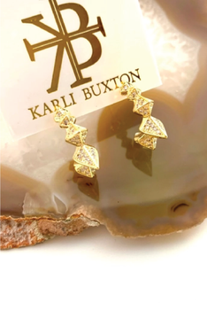 Karli Buxton | Spike Hoops