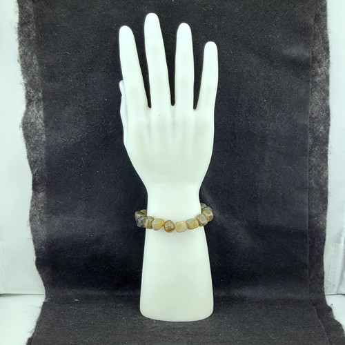 Tumbled Labradorite bead bracelet against a black felt backdrop.