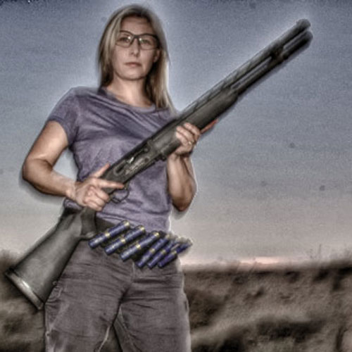 gungirl-jacquelinejanes.jpg