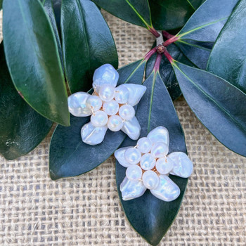 Pearl Flower Stud + Pearl Center 